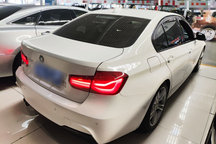 BMW 3 Series 2017 #7 BMW 3 Series 2017 car image #7