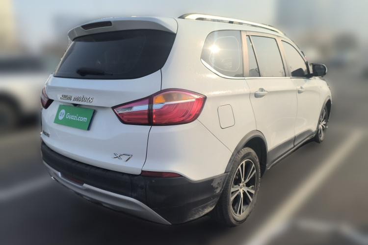 SWM X7 2021 #7 SWM X7 2021 صورة سيارة #7