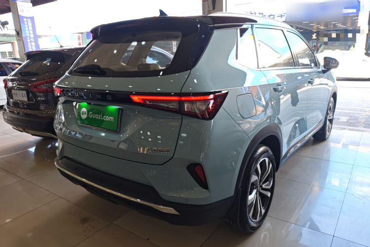 Wuling Asta 2021 #7 Wuling Asta 2021 صورة سيارة #7