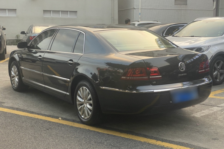 Volkswagen Pheaton 2013 immagine di auto #7