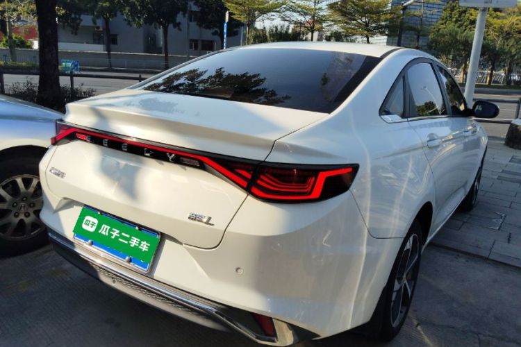 Emgrand L 2022 car image #7