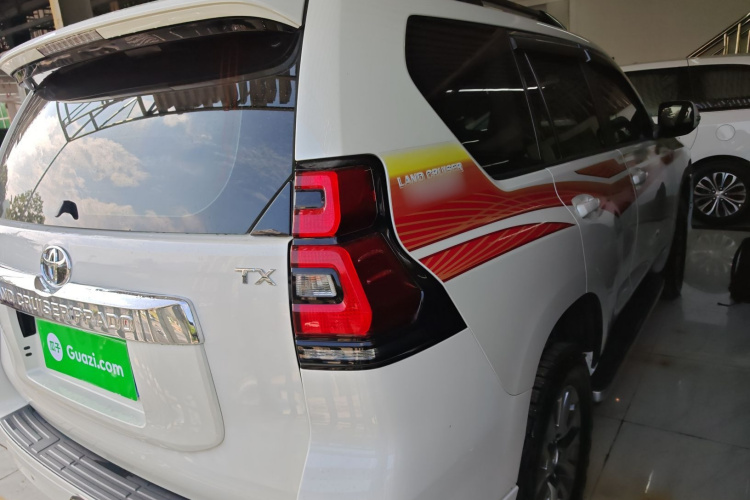 Toyota Land Cruiser Prado 2019 #7 Toyota Land Cruiser Prado 2019 car image #7