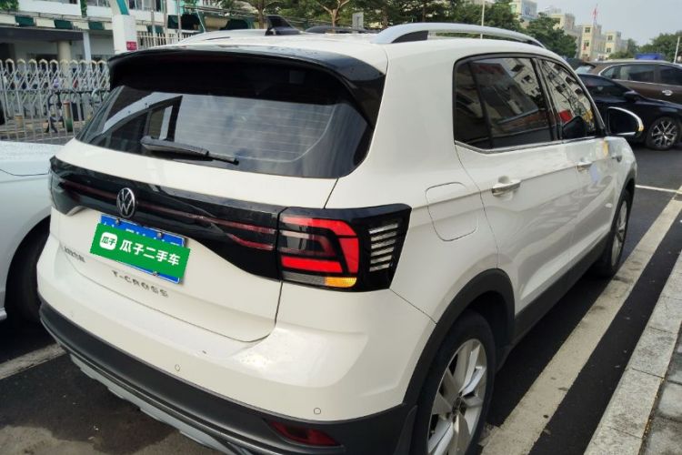 Volkswagen T-Cross 2020 car image #7