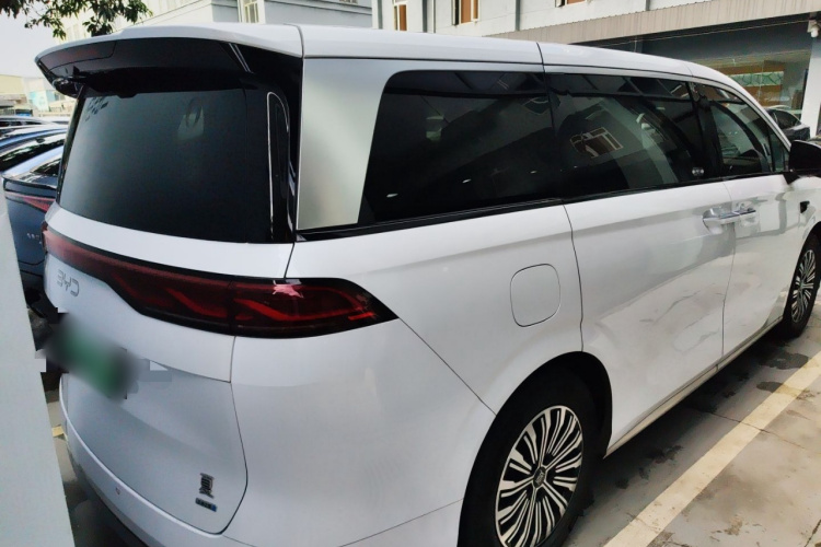 BYD Xia 2024 car image #7