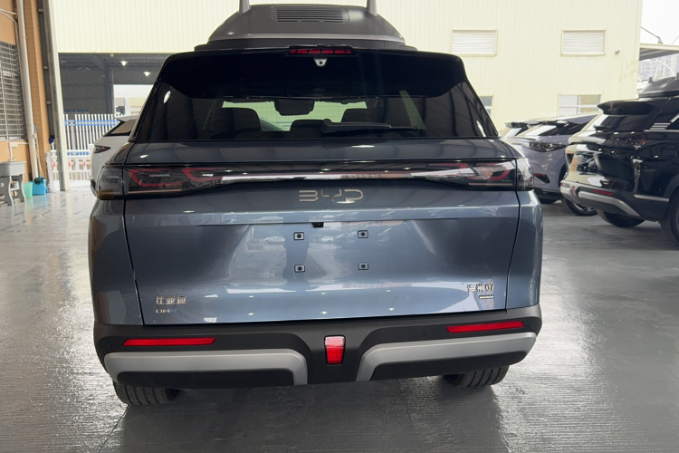 BYD Sea Lion 07 DM-i 2025 car image #7