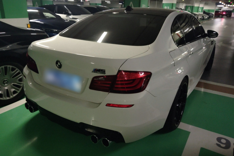BMW M5 2014 #7 BMW M5 2014 car image #7