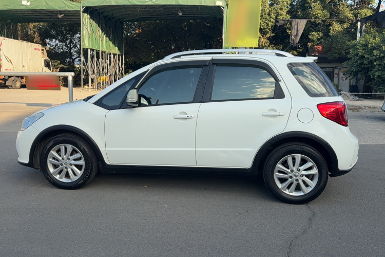 铃木 天语 SX4 2016 汽车图片 #7