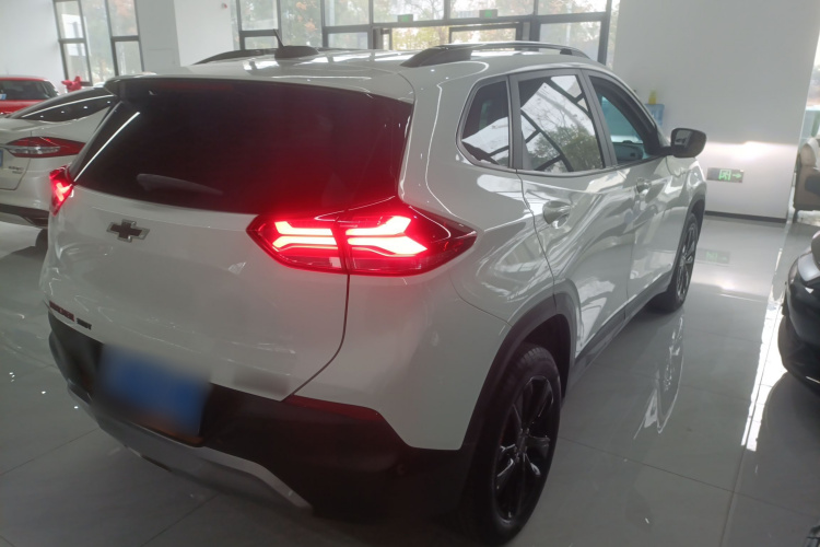 Chevrolet Tracker 2023 #7 Chevrolet Tracker 2023 car image #7