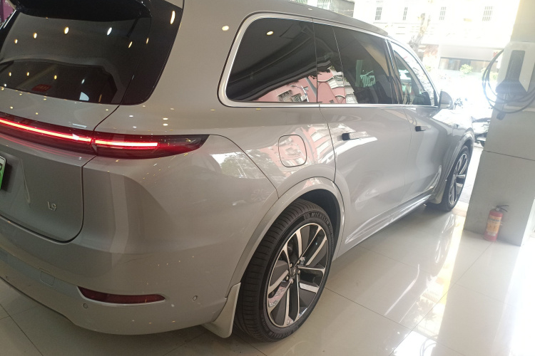 Li L9 2022 image de voiture #7