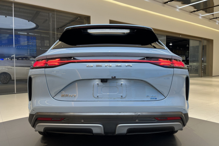 Denza N7 2023 صورة سيارة #7