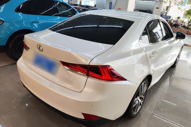 Toyota 2019 car image #7