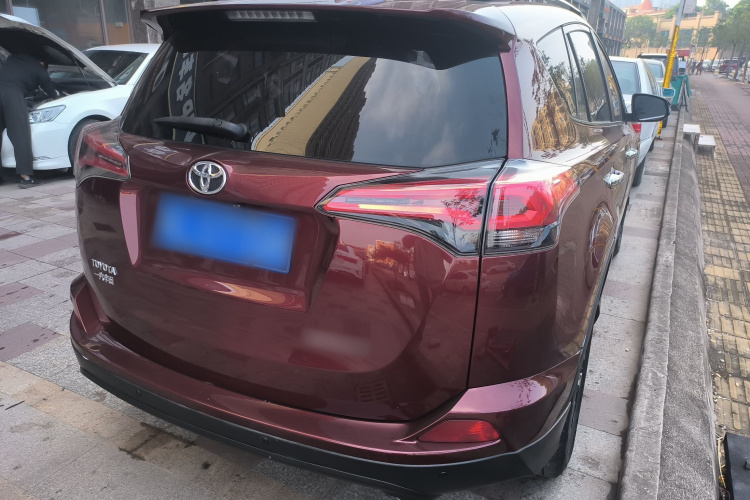 Toyota RAV4 2018 #7 Toyota RAV4 2018 car image #7