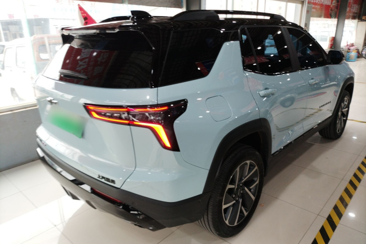 Chevrolet Equinox Plus 2024 car image #7