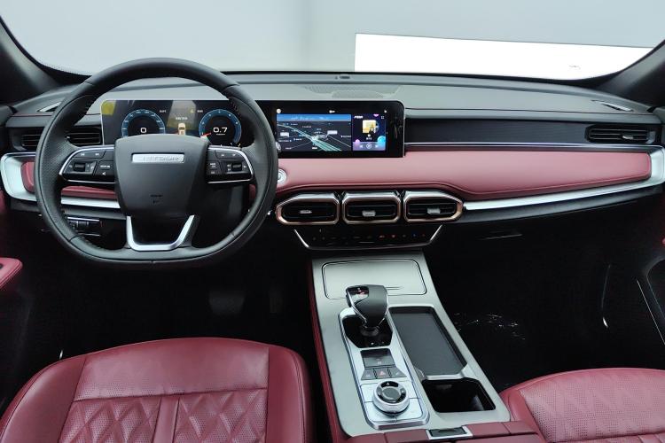 X70 PLUS 2024 car image #7