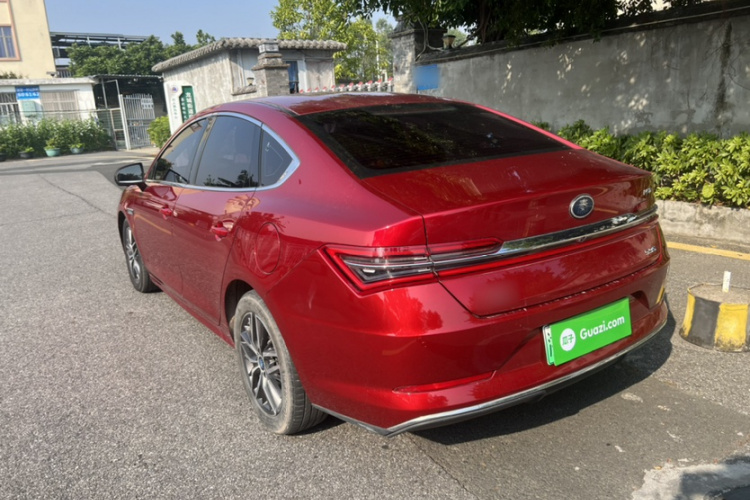 BYD Qin Pro New Energy 2018 immagine di auto #7