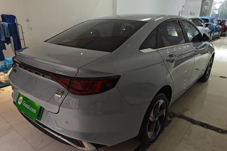 GEELY Emgrand L HiP 2022 car image #7