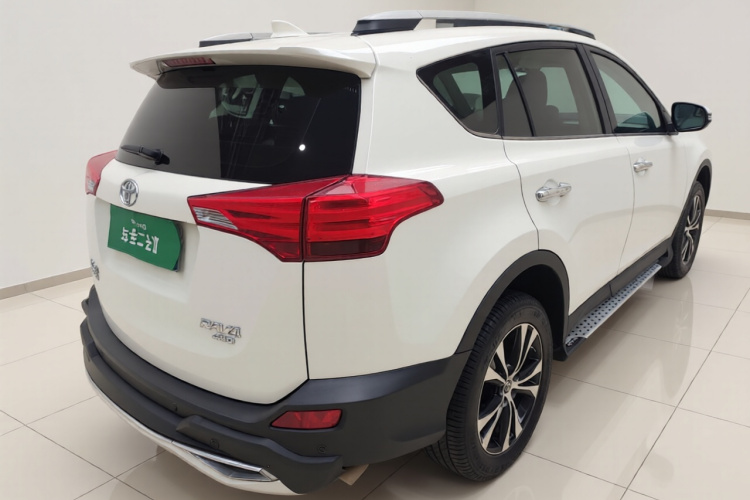 Toyota RAV4 2015 #7 Toyota RAV4 2015 car image #7