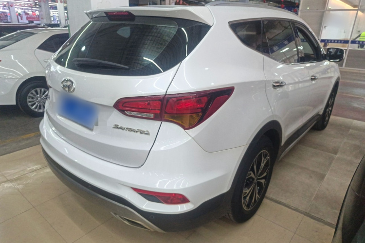 Hyundai Santa Fe 2017 #7 Hyundai Santa Fe 2017 car image #7