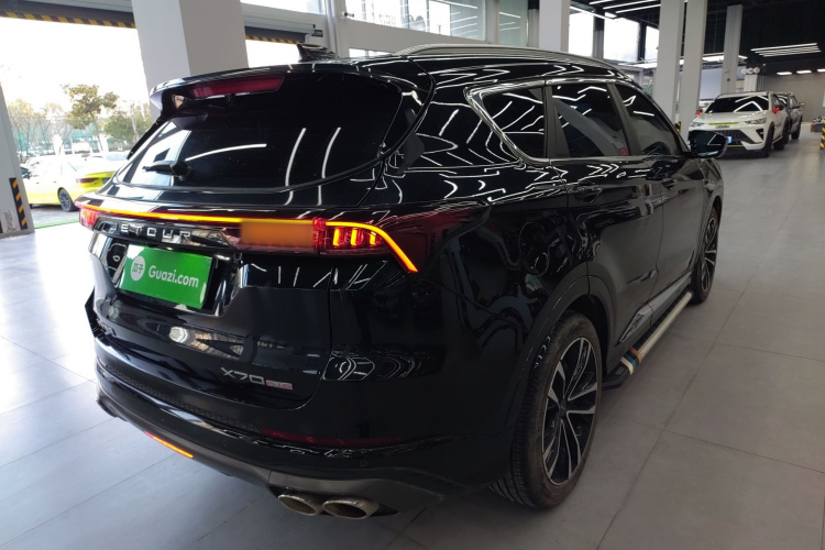 X70 PLUS 2021 car image #7
