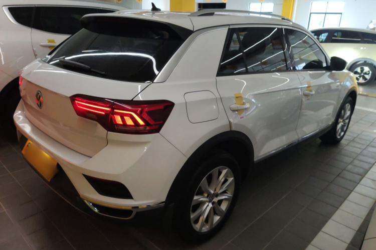 Volkswagen T-Roc 2018 #7 Volkswagen T-Roc 2018 car image #7