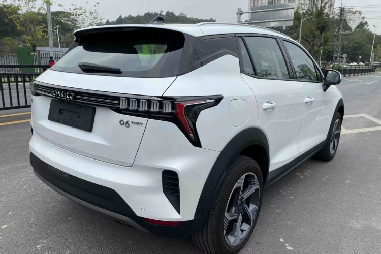 Lynk & Co 06 EM-P 2025 car image #7