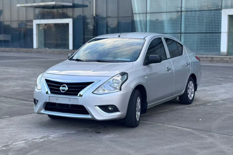 Nissan Sunny 2018 immagine di auto #7