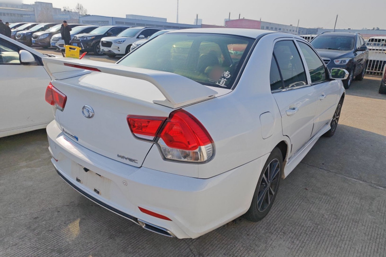 Soueast V3 Lingyue 2015 #7 Soueast V3 Lingyue 2015 car image #7