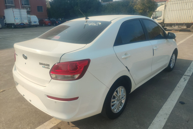 Kia 2019 car image #7
