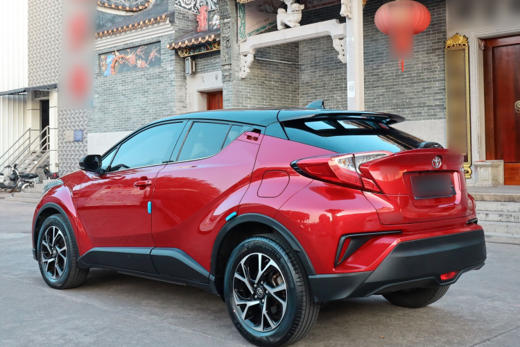 Toyota C-HR 2018 car image #7