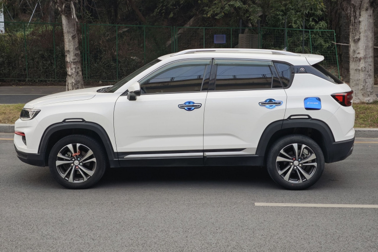 Changan CS35 Plus 2021 #7 Changan CS35 Plus 2021 car image #7