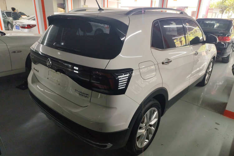 Volkswagen T-Cross 2020 #7 Volkswagen T-Cross 2020 car image #7