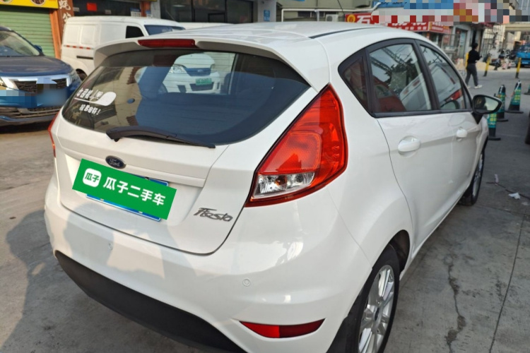 Ford Fiesta 2014 car image #7