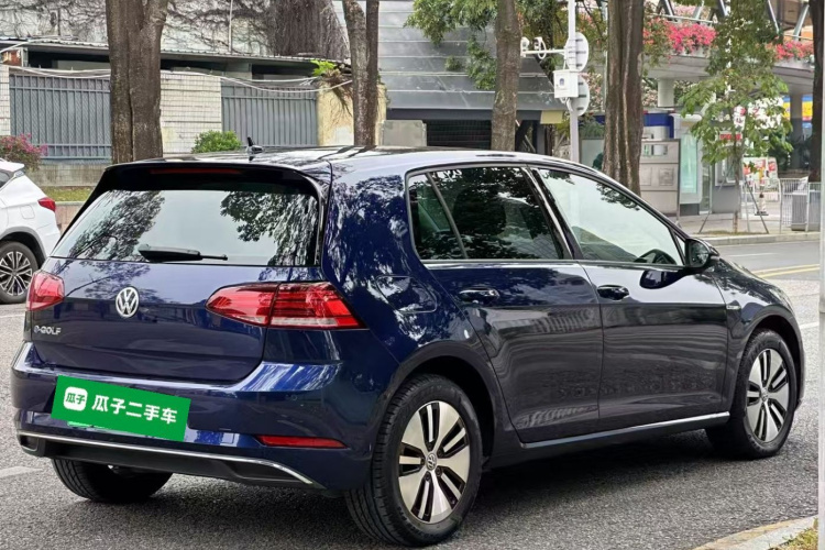Volkswagen Golf New Energy (Imported) 2019 صورة سيارة #7