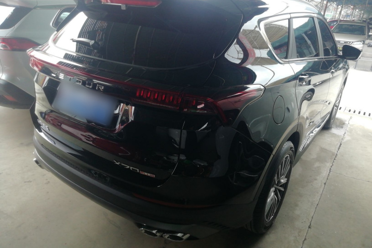 X70 PLUS 2025 car image #7