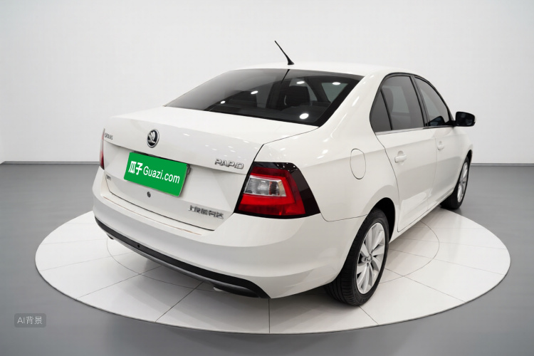 Skoda Rapid 2018 car image #7