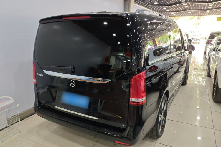 Mercedes-Benz V Class 2022 #7 Mercedes-Benz V Class 2022 car image #7