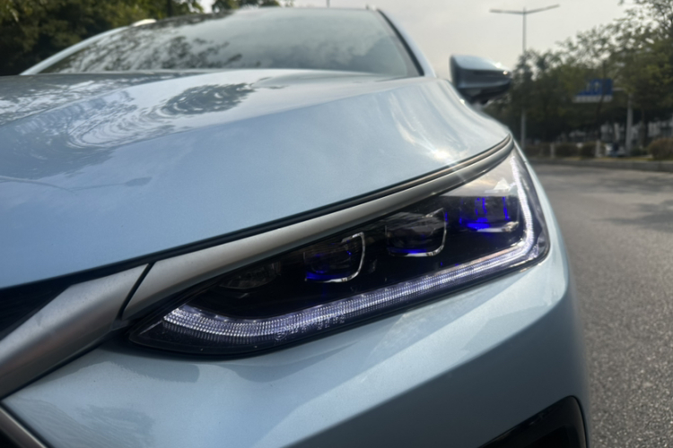 BYD Tang New Energy 2023 #7 BYD Tang New Energy 2023 car image #7