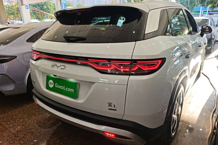 BYD SongL DM-i 2025 car image #7