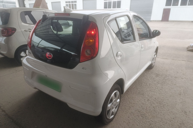 BYD e1 2021 car image #7