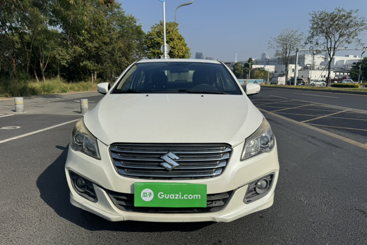 Suzuki 2015 car image #7