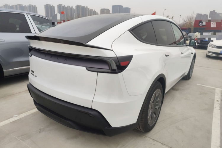 特斯拉 Model Y L 2025 汽车图片 #7