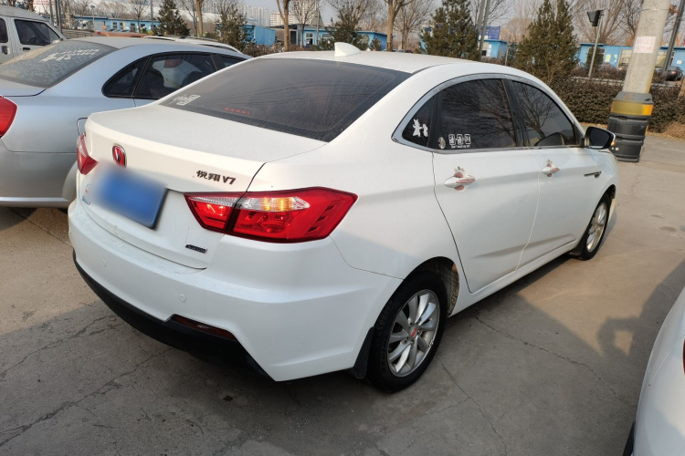 Changan Alsvin V7 2016 car image #7
