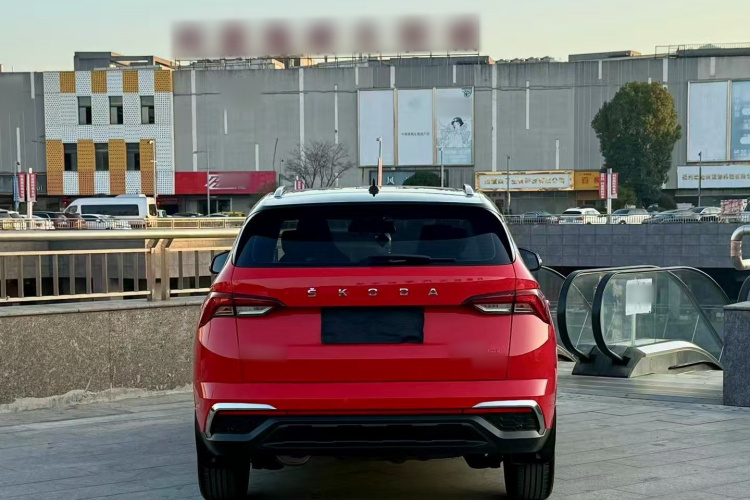 Skoda Kamiq 2021 car image #7