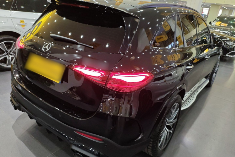 Mercedes-Benz GLC AMG 2025 immagine di auto #7