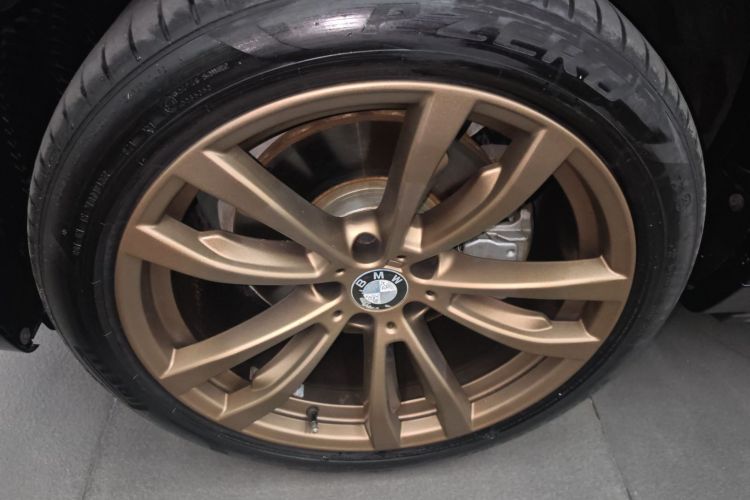 BMW X6 2018 car image #7