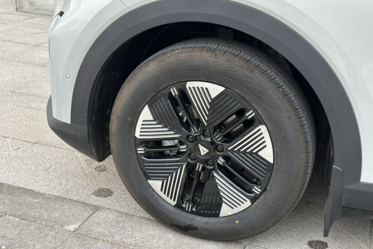 Deepal S05 2025 immagine di auto #7