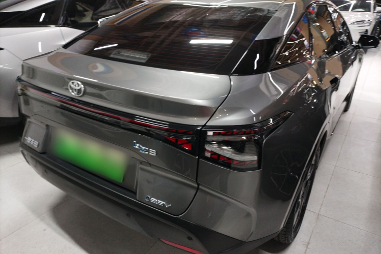 Toyota bZ3 2023 صورة سيارة #7