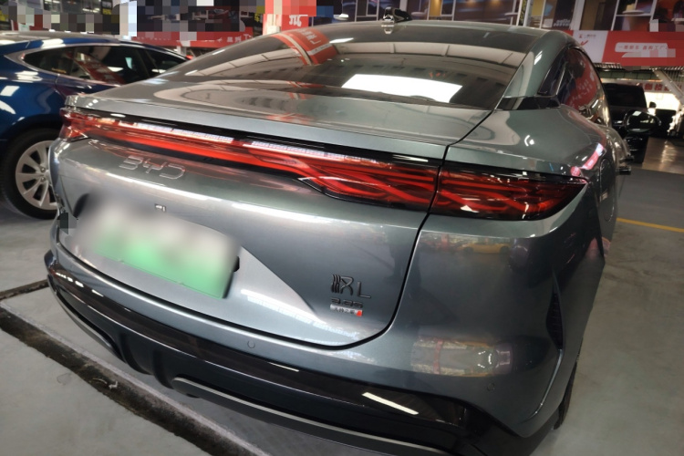 BYD HanL 2025 #7 BYD HanL 2025 car image #7