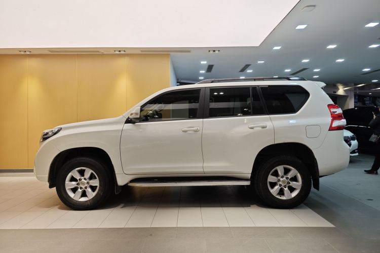 Toyota Land Cruiser Prado 2017 car image #7