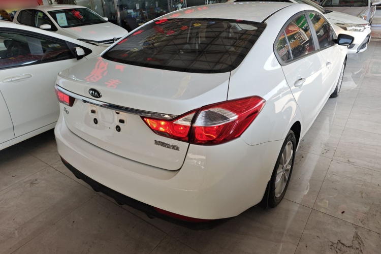 Kia K3 2017 car image #7